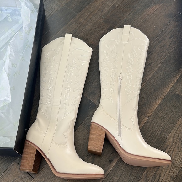 MIA Dakota White Cowboy Boots - Picture 4 of 7